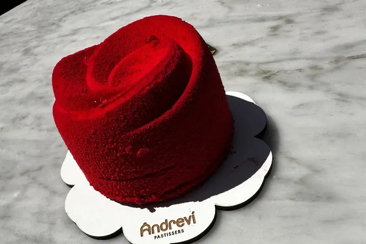 Rosa de mousse vermella per Sant Jordi